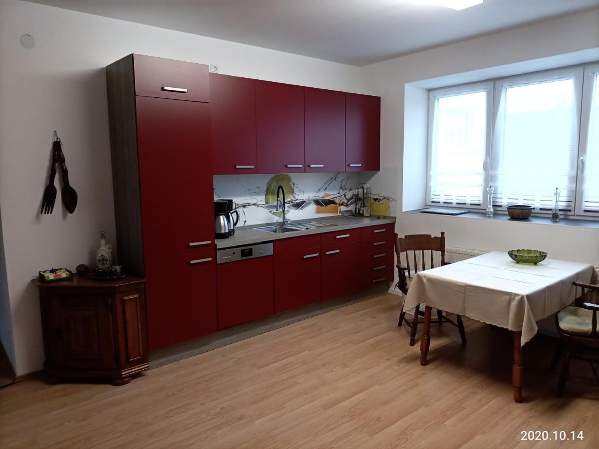 Apartment O3 - Gehobene 6-Zimmer Wohnung 175Qm Fuer 1-7 Personen 2X Dz 3X Ez Grafenwohr Εξωτερικό φωτογραφία